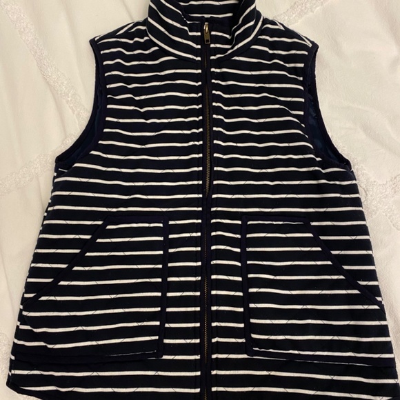 Francesca’s Vest - Picture 3 of 3